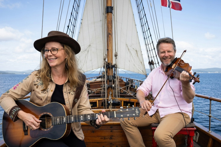 Skjærgårdscruise med Martine Biong og Anders Berg